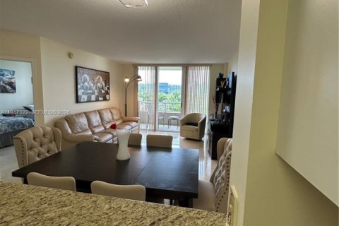 Condominio en venta en Aventura, Florida, 2 dormitorios, 109.16 m2 № 2003686 - foto 23