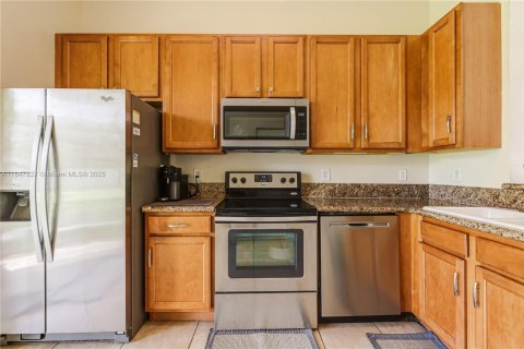 House in Homestead, Florida 4 bedrooms, 133.97 sq.m. № 1848344 - photo 10