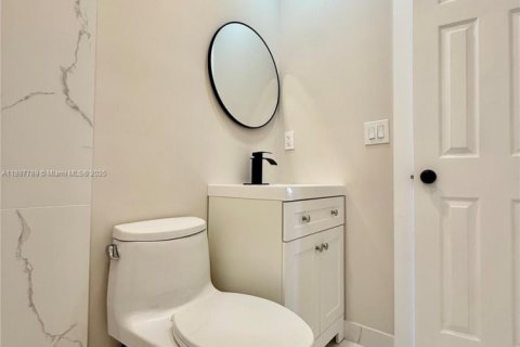 Villa ou maison à vendre à Miami, Floride: 4 chambres, 122.91 m2 № 1949183 - photo 29