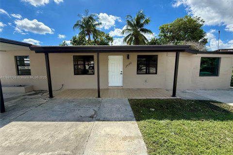 Villa ou maison à vendre à Miami, Floride: 4 chambres, 122.91 m2 № 1949183 - photo 5