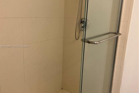Touwnhouse à louer à Hollywood, Floride: 3 chambres, 157.93 m2 № 2085793 - photo 26