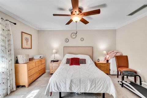 Touwnhouse à louer à Hollywood, Floride: 3 chambres, 157.93 m2 № 2085793 - photo 15