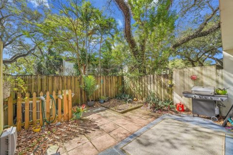 Touwnhouse à louer à Hollywood, Floride: 3 chambres, 157.93 m2 № 2085793 - photo 5