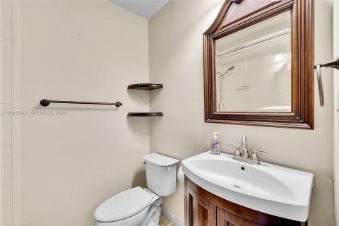 Touwnhouse à louer à Hollywood, Floride: 3 chambres, 157.93 m2 № 2085793 - photo 18