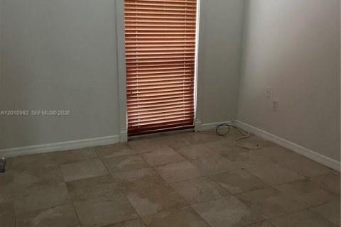 Touwnhouse à louer à Hollywood, Floride: 3 chambres, 157.93 m2 № 2085793 - photo 19