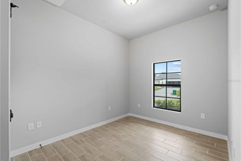 House in North Port, Florida 4 bedrooms, 158.86 sq.m. № 1515365 - photo 14