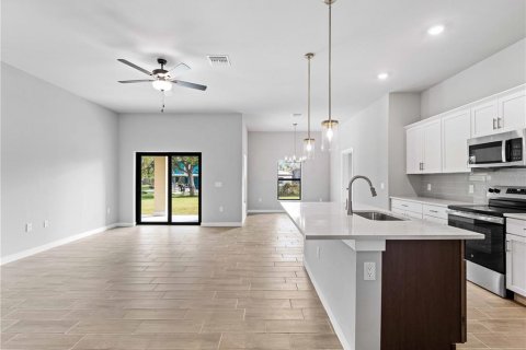 House in North Port, Florida 4 bedrooms, 158.86 sq.m. № 1515365 - photo 9