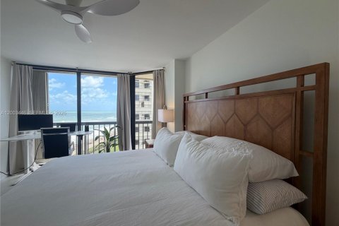 Снять в аренду кондоминиум в Дженсен-Бич, Флорида 2 спальни, 133.5м2, № 2066878 - фото 11