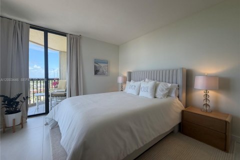 Снять в аренду кондоминиум в Дженсен-Бич, Флорида 2 спальни, 133.5м2, № 2066878 - фото 15