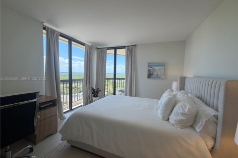 Снять в аренду кондоминиум в Дженсен-Бич, Флорида 2 спальни, 133.5м2, № 2066878 - фото 16