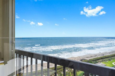 Снять в аренду кондоминиум в Дженсен-Бич, Флорида 2 спальни, 133.5м2, № 2066878 - фото 12