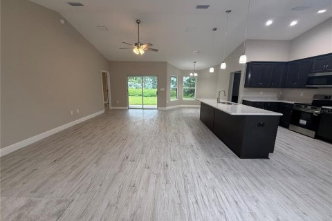 Villa ou maison à vendre à Citrus Springs, Floride: 3 chambres, 156.45 m2 № 2123980 - photo 7