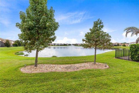 House in Orlando, Florida 4 bedrooms, 273.41 sq.m. № 2349385 - photo 29