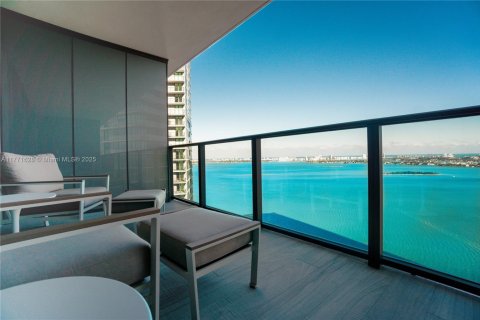 Снять в аренду кондоминиум в Майами, Флорида 2 спальни, 106.93м2, № 1860990 - фото 27