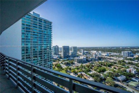 Снять в аренду кондоминиум в Майами, Флорида 2 спальни, 106.93м2, № 1860990 - фото 25