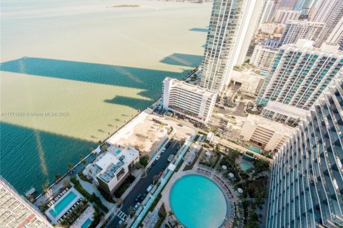 Снять в аренду кондоминиум в Майами, Флорида 2 спальни, 106.93м2, № 1860990 - фото 5