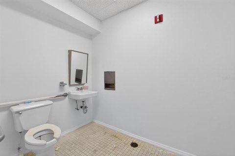 Propiedad comercial en venta en Plant City, Florida, 1155.15 m2 № 2104862 - foto 25