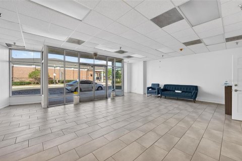 Propiedad comercial en venta en Plant City, Florida, 1155.15 m2 № 2104862 - foto 6
