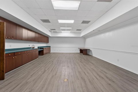Propiedad comercial en venta en Plant City, Florida, 1155.15 m2 № 2104862 - foto 18