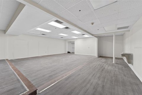 Propiedad comercial en venta en Plant City, Florida, 1155.15 m2 № 2104862 - foto 29