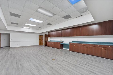 Propiedad comercial en venta en Plant City, Florida, 1155.15 m2 № 2104862 - foto 20