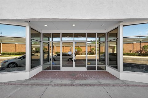 Propiedad comercial en venta en Plant City, Florida, 1155.15 m2 № 2104862 - foto 5
