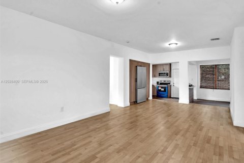 Купить виллу или дом в Норт-Майами, Флорида 3 спальни, 133.87м2, № 2088381 - фото 9