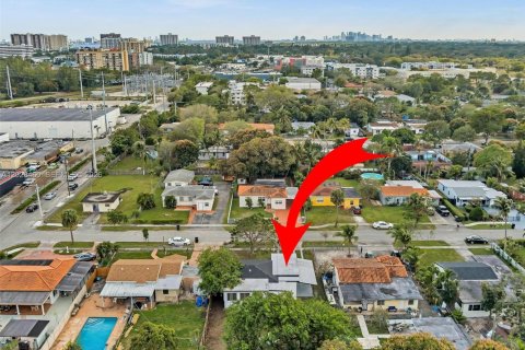 Купить виллу или дом в Норт-Майами, Флорида 3 спальни, 133.87м2, № 2088381 - фото 24