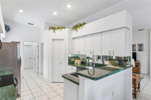Villa ou maison à vendre à New Port Richey, Floride: 3 chambres, 161.46 m2 № 2334041 - photo 14