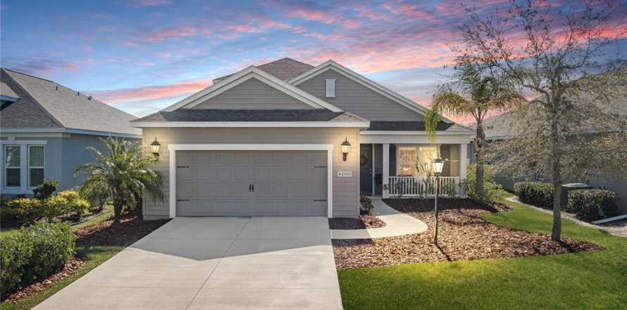 House in Parrish, Florida 4 bedrooms, 254.18 sq.m. № 1519293