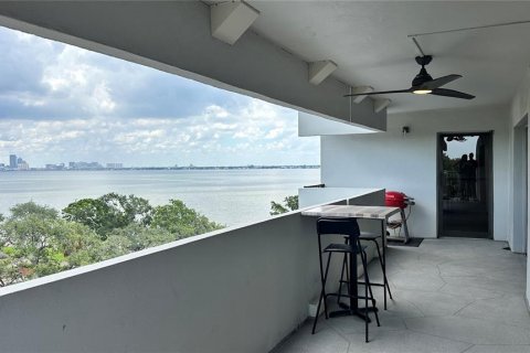Copropriété à vendre à Tampa, Floride: 2 chambres, 109.44 m2 № 1917045 - photo 9