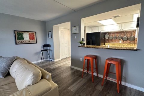 Copropriété à vendre à Tampa, Floride: 2 chambres, 109.44 m2 № 1917045 - photo 5