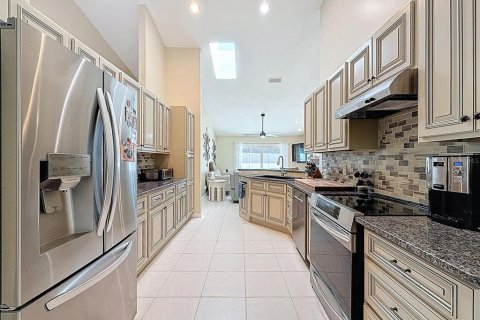 Villa ou maison à vendre à Tarpon Springs, Floride: 4 chambres, 209.59 m2 № 1824330 - photo 10