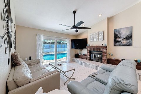 Villa ou maison à vendre à Tarpon Springs, Floride: 4 chambres, 209.59 m2 № 1824330 - photo 19
