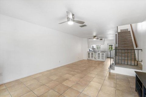 Condo in Tampa, Florida, 2 bedrooms  № 1818844 - photo 3