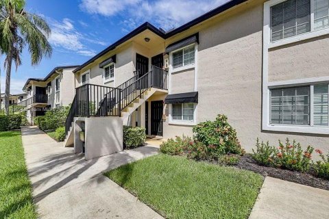 Copropriété à vendre à Deerfield Beach, Floride: 2 chambres, 128.21 m2 № 1954518 - photo 1
