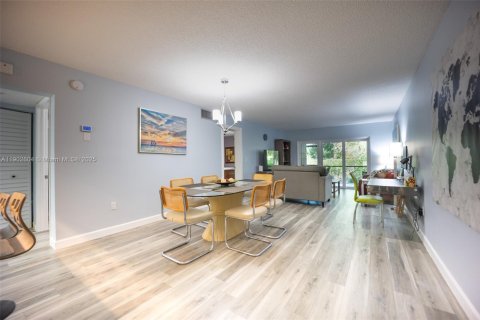 Copropriété à vendre à Deerfield Beach, Floride: 2 chambres, 128.21 m2 № 1954518 - photo 6