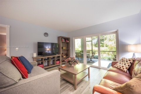 Copropriété à vendre à Deerfield Beach, Floride: 2 chambres, 128.21 m2 № 1954518 - photo 7