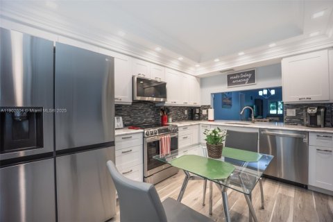Copropriété à vendre à Deerfield Beach, Floride: 2 chambres, 128.21 m2 № 1954518 - photo 4