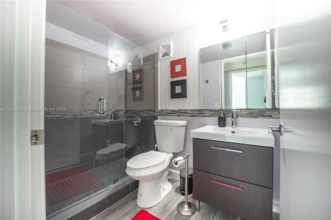 Copropriété à vendre à Deerfield Beach, Floride: 2 chambres, 128.21 m2 № 1954518 - photo 17