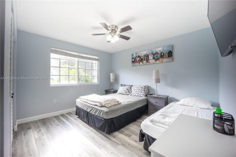 Copropriété à vendre à Deerfield Beach, Floride: 2 chambres, 128.21 m2 № 1954518 - photo 15