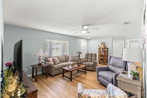 House in Ocala, Florida 3 bedrooms, 126.63 sq.m. № 1871120 - photo 8