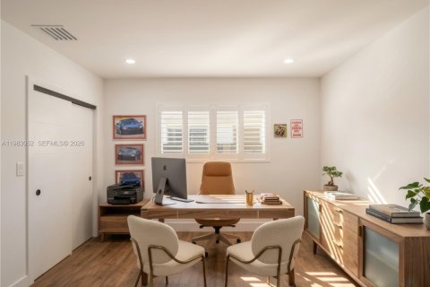 Villa ou maison à vendre à Miami Beach, Floride: 4 chambres, 248.89 m2 № 2045921 - photo 8