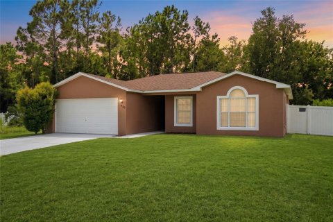 Villa ou maison à Kissimmee, Floride 3 chambres, 102.94 m2 № 2353289