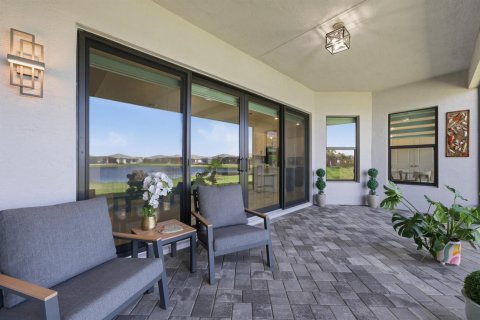 Casa en venta en Port St. Lucie, Florida, 3 dormitorios, 255.76 m2 № 2247856 - foto 3