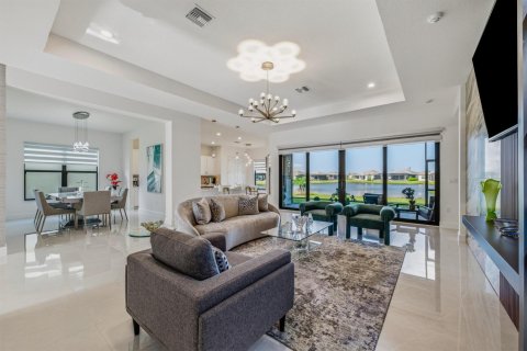 Casa en venta en Port St. Lucie, Florida, 3 dormitorios, 255.76 m2 № 2247856 - foto 2