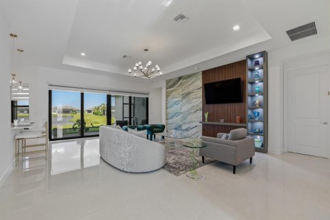 Casa en venta en Port St. Lucie, Florida, 3 dormitorios, 255.76 m2 № 2247856 - foto 15