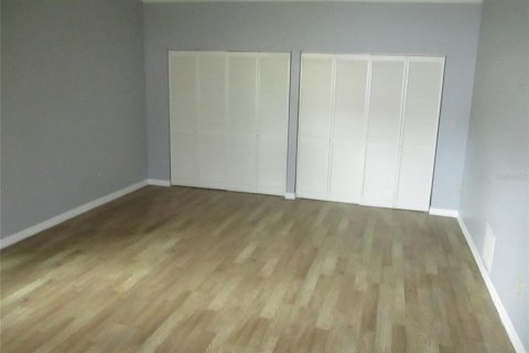 House in Tampa, Florida 2 bedrooms, 209.59 sq.m. № 2239332 - photo 12