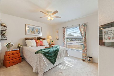 House in Davenport, Florida 4 bedrooms, 168.52 sq.m. № 1757543 - photo 30