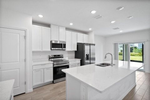 House in Port St. Lucie, Florida 4 bedrooms, 177.35 sq.m. № 2428410 - photo 7